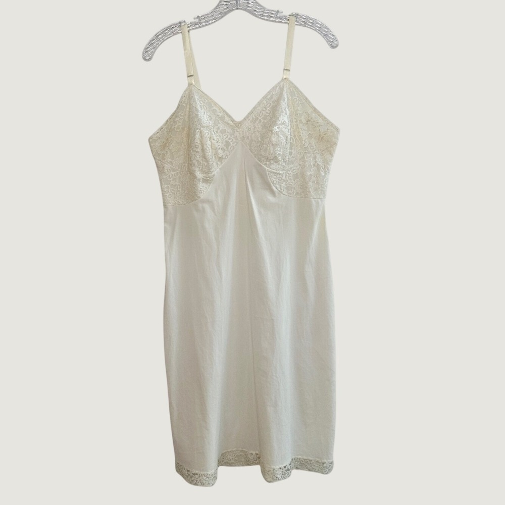 Vintage Off White/ Light Cream Adjustable Strap Full Slip